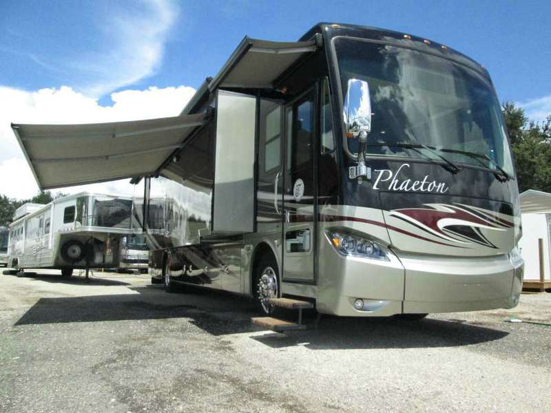 RV Kountry 2015 tiffin phaeton 40 